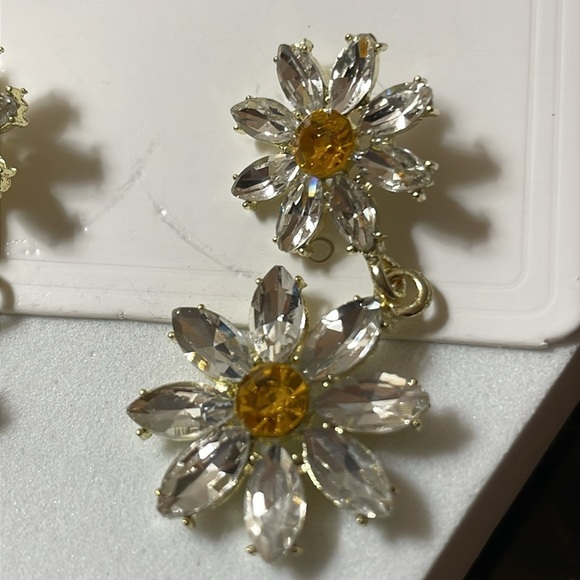 For Love And Lemons Marguerite Crystal Daisy Earrings - Picture 10 of 16